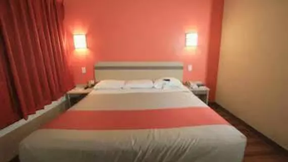 Motel 6 San Antonio Tx | Teksas - San Antonio (ve civarı) - San Antonio - Kuzey San Antonio - SAT Havalimanı