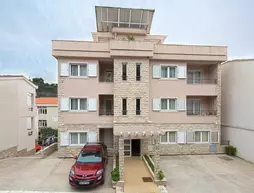 Petrovac Holiday Apartments