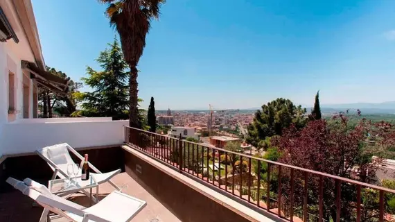 Montjuic Bed & Breakfast | Katalonya - Girona İli - Gironès - Girona - Montjuïc