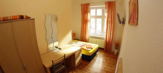 Pension Marienburg | Berlin (ve civarı) - Lichtenberg - Friedrichsfelde