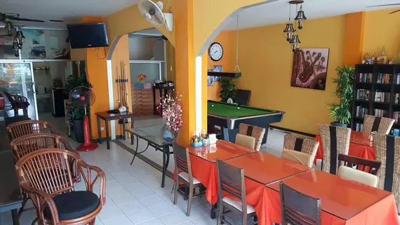 Pitstop Guesthouse | Phuket (ve civarı) - Karon - Kata Plajı