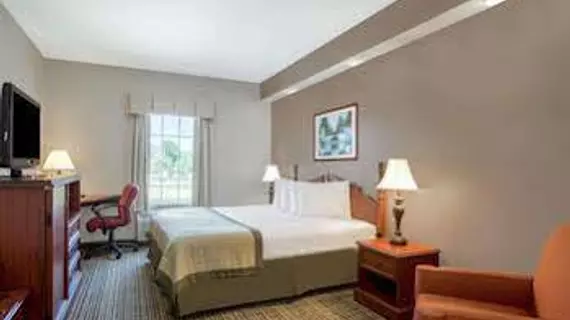 Baymont Inn and Suites Lafayette Airport | Louisiana - Lafayette (ve civarı) - Lafayette