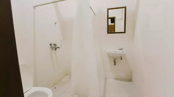 Santo Guest House | Doğu Cava - Surabaya