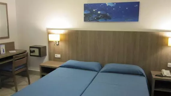 Hotel Ses Savines | Balearic Adaları - İbiza Adası - Sant Antoni de Portmany