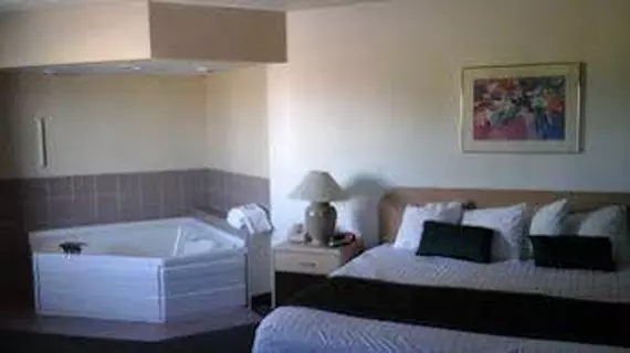 Ladysmith Motel & Suites | Wisconsin - Rice Lake (ve civarı) - Ladysmith