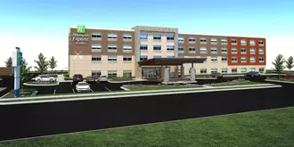 Holiday Inn Express and 38 Suites Platteville