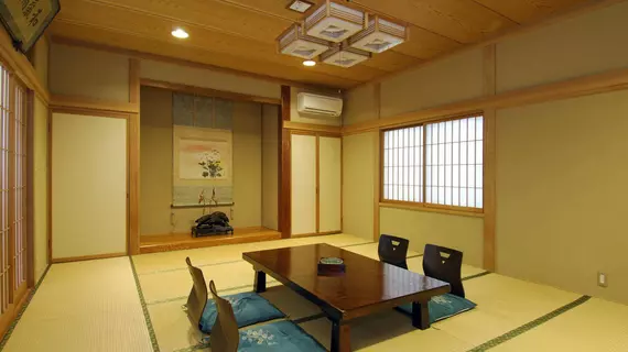 Chuoukan Shimizuya Ryokan | Nagano (idari bölge) - Kitaazumi - Nagano (ve civarı) - Nagano