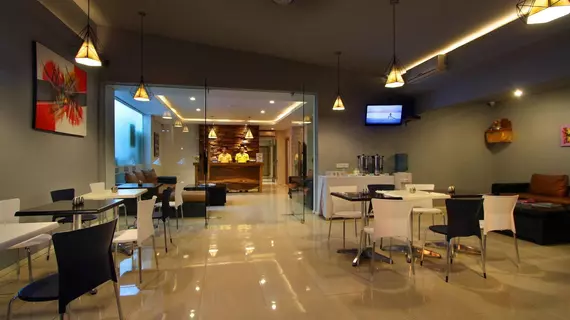 bnb Style Hotel Seminyak | Bali - Badung - Günbatımı Yolu