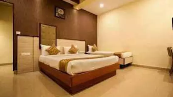 Hotel Kadmaba Guestline | Karnataka - Bengaluru (ve civarı) - Bengaluru