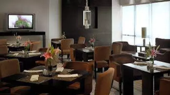 Nuran Marina Serviced Apartments | Dubai - Dubai