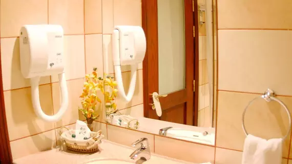 Al Liwan Suites | Doha (ve civarı) - Doha