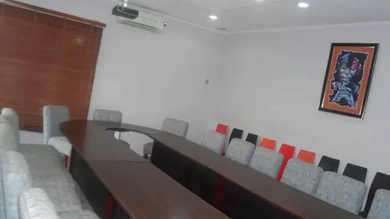 Crownedge Hotels | Lagos (ve civarı) - Lagos - Onigbongbo - Ikeja