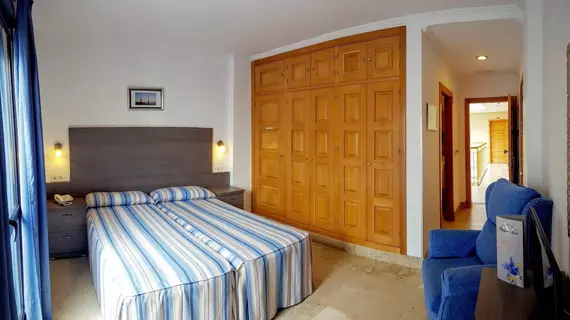 Hotel Apartamentos Marina Luz | Andalucia - Cadiz (vilayet) - Chipiona