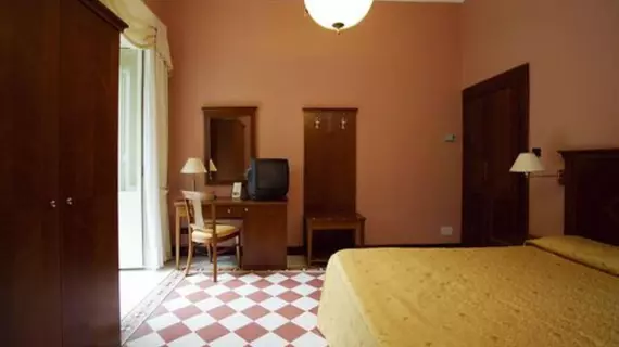 Hotel La Rondinella | Piedmont - Cannero Riviera