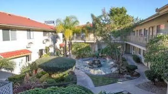 California Suites Hotel | Kaliforniya - San Diego County - Clairemont