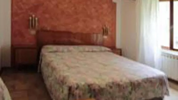 Hotel Augusta Garnì | Lombardy - Brescia (il) - Limone sul Garda