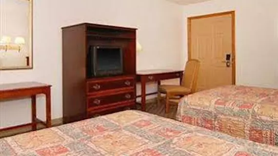 Econo Lodge Eagle Nest | New Mexico - Taos (ve civarı) - Eagle Nest