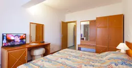 Aparthotel Milenij | Split-Dalmaçya - Baska Voda