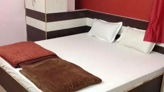 Hotel Viraat Inn | Bihar - Gaya (ve civarı) - Gaya