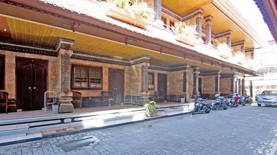 Segara Sadhu Inn | Bali - Kuta - Kuta Merkezi