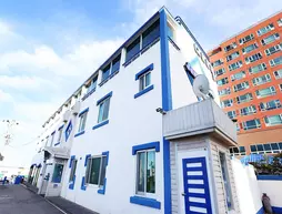 James Blue Guesthouse Hostel | Gangwon - Sokcho (ve civarı) - Sokcho