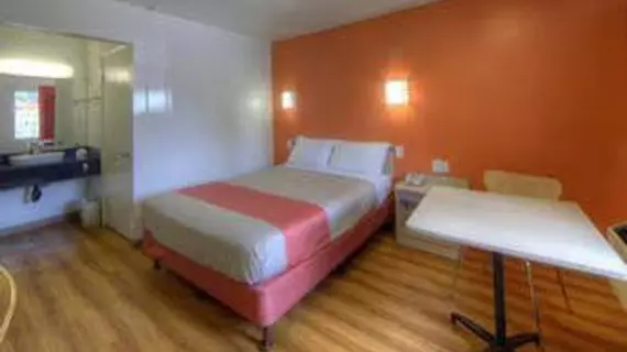 Motel 6 Orlando - Winter Park | Florida - Orlando (ve civarı) - Orlando