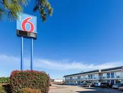 Motel 6 Dallas - Irving | Teksas - Dallas (ve civarı) - Irving