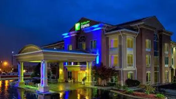 Holiday Inn Express Hotel & Suites Richmond | Kentucky - Lexington (ve civarı) - Richmond