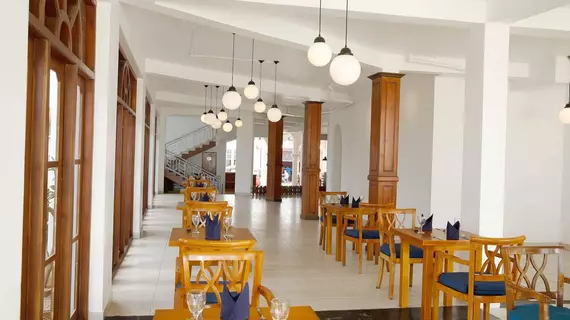 The Reef Beach Hotel | Gampaha Bölgesi - Negombo - Ettukala