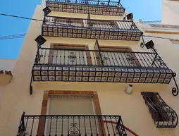 Apartamentos El Castell | Valencia Bölgesi - Alicante (vilayet) - Marina Baja - Benidorm