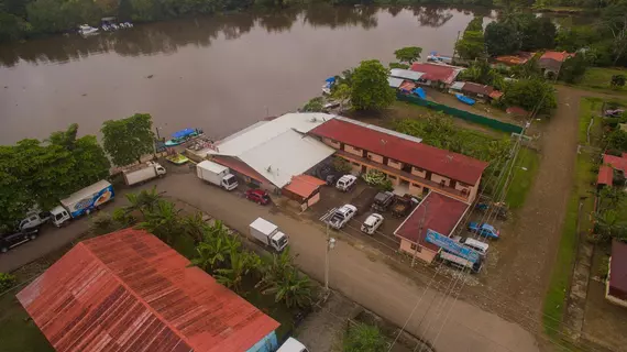 Hotel Oleaje Sereno | Puntarenas (ili) - Sierpe