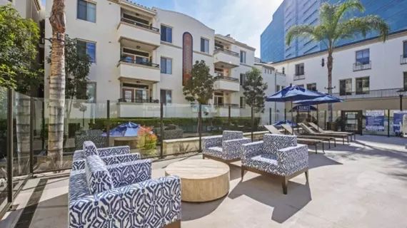 Global Luxury Suites at Tiverton Ave | Kaliforniya - Los Angeles County - Los Angeles