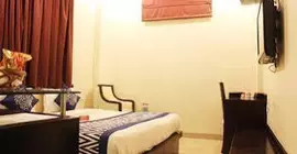 OYO Rooms DPS Indirapuram | Batı Delhi - Ulusal Eyalet Başkenti Delhi - Delhi (ve civarı) - Noida - Indirapuram