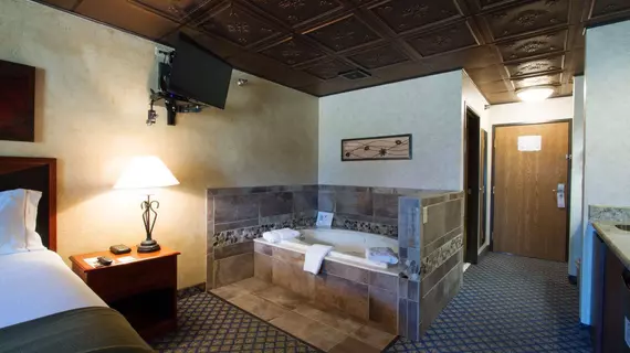 HOLIDAY INN EXPRESS MILES CITY | Montana - Miles City