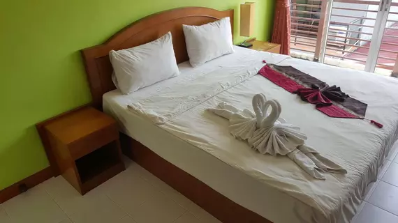 Pitstop Guesthouse | Phuket (ve civarı) - Karon - Kata Plajı