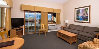 Lakeside Lodge and Suites