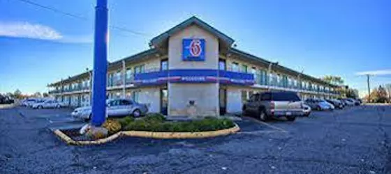 Motel 6 Detroit Northeast - Madison Heights | Michigan - Detroit (ve civarı) - Madison Heights