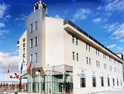 Hotel Ciudad de Fuenlabrada | Madrid Özerk Topluluğu - Madrid (ve civarı) - Fuenlabrada - Centro - El Arroyo - La Fuente