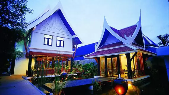 Kata Poolside Resort | Phuket (ve civarı) - Karon - Kata Plajı