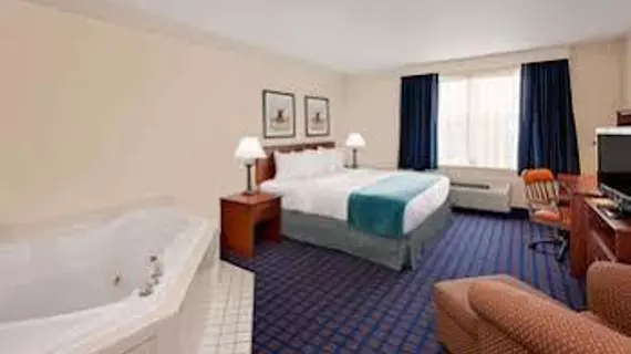 BAYMONT INN & SUITES GRAND RAP | Michigan - Grand Rapids (ve civarı) - Byron Center