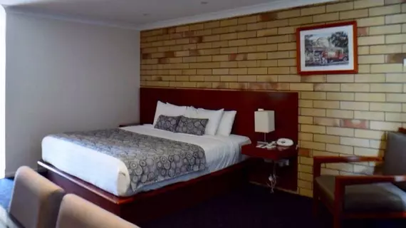 The Western Heritage Motor Inn | Queensland - Moranbah