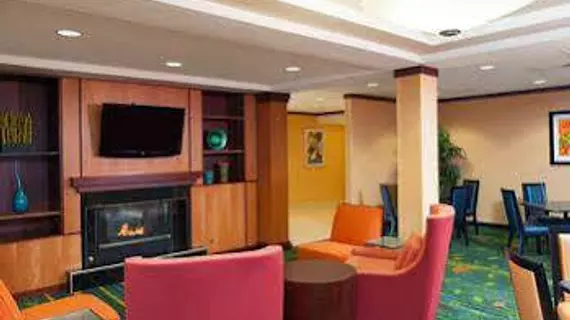 Fairfield Inn & Suites Muskegon Norton Shores | Michigan - Muskegon (ve civarı) - Norton Shores