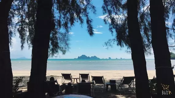 J2B Beach Bungalows | Krabi İli - Krabi