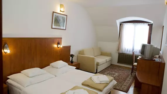 Helios Apartman Hotel | Pest County