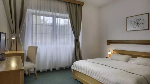 Hotel Oya | Prag - Městská čast Praha 4 (en büyük Prag ilçesi) - Podoli