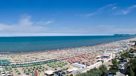 Hotel Admiral | Emilia-Romagna - Riccione