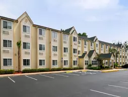 Hometown Inn & Suites Jacksonville Butler Blvd./Southpoint | Florida - Jacksonville (ve civarı) - Jacksonville - Southpoint