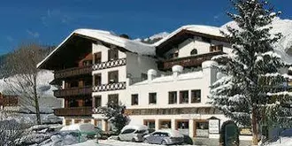 Hotel Alpina Arlberg