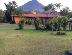 Cabinas Los Guayabos | Alajuela (ili) - San Carlos (kantonu) - La Fortuna