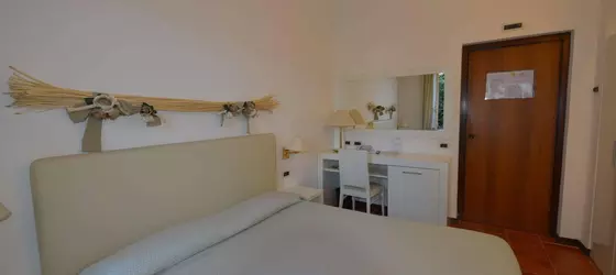 Hotel Clelia | Liguria - La Spezia (il) - Deiva Marina